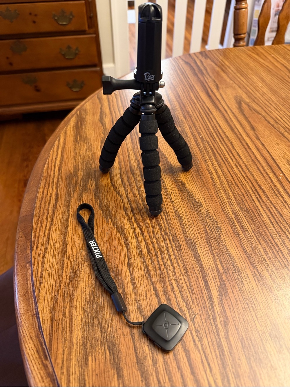 Pixter Flexible Phone Tripod w/ Bluetooth Remote Selfie Clicker Stand